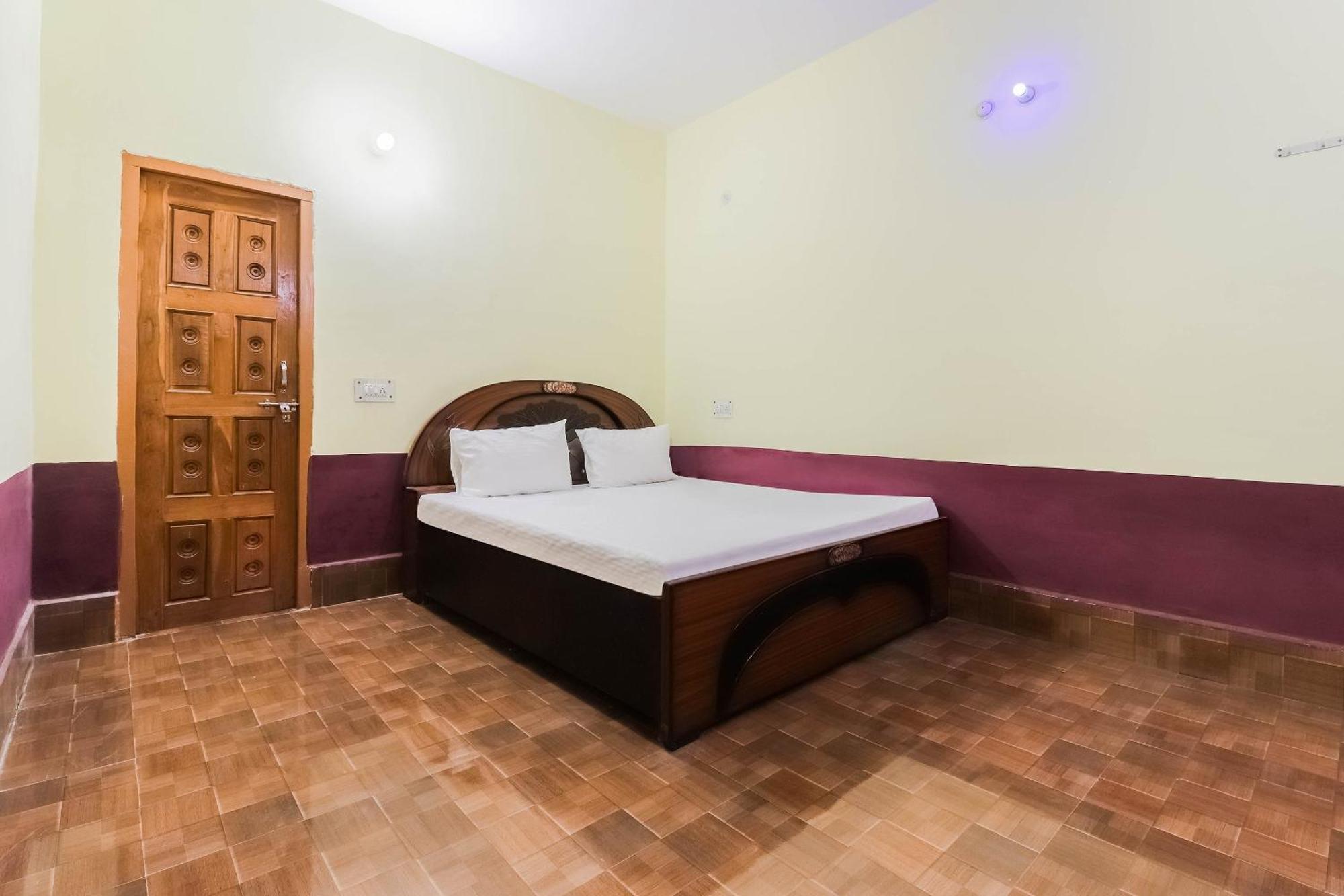 Hotel O Jyotish House Ayodhya Exterior photo